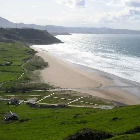 Del Busto - カントリーハウス リバデセリャ